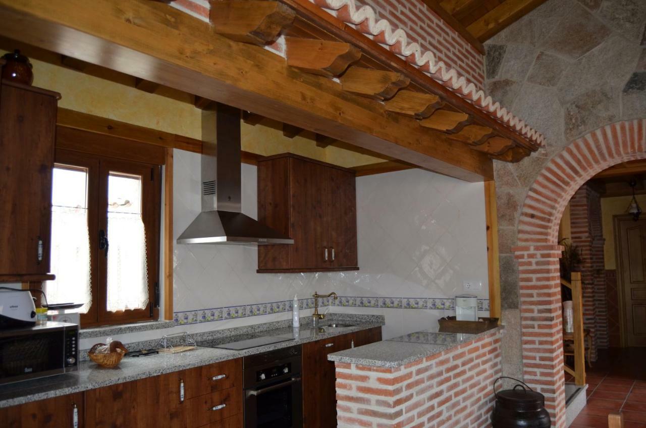 Casa Rural La Gabina Munogalindo Exterior foto