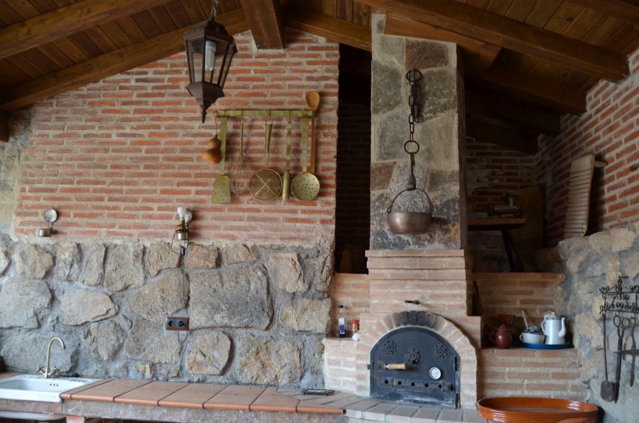Casa Rural La Gabina Munogalindo Exterior foto